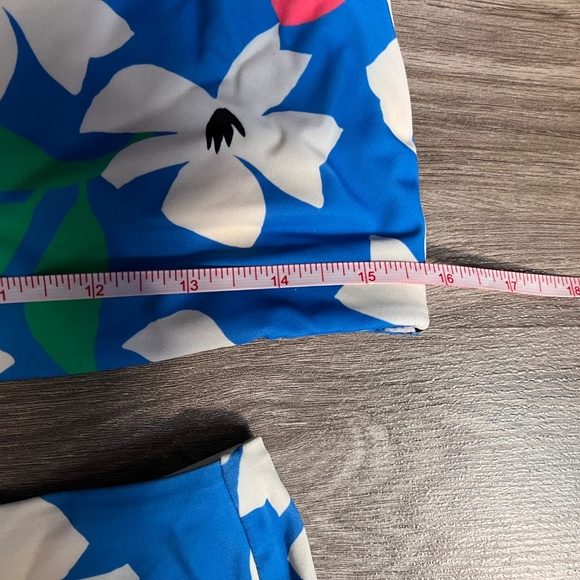 Floral 2-Piece Swimsuit - Picture 3 of 8